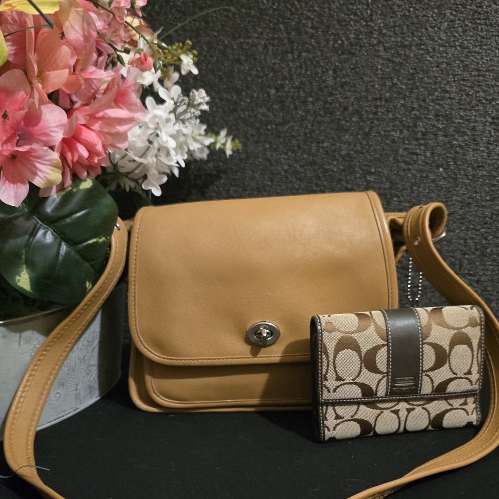 Coach Vintage 9061 Legacy Rambler Crossbody Shoulderbag Satchel with Wallet MINT